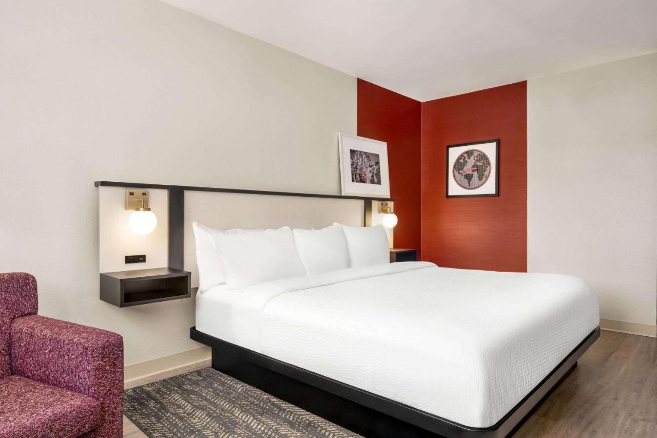 Ramada By Wyndham Allentown Bethlehem Exterior foto