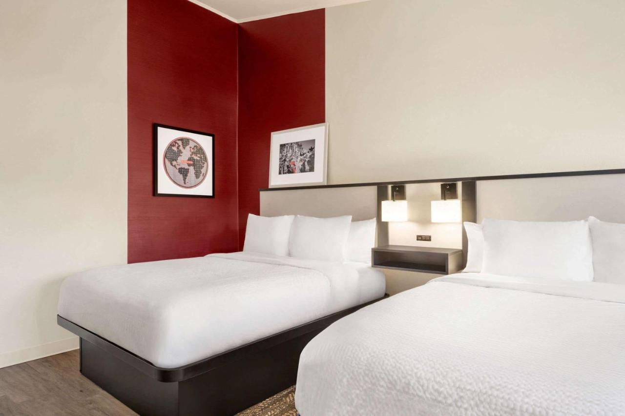 Ramada By Wyndham Allentown Bethlehem Exterior foto