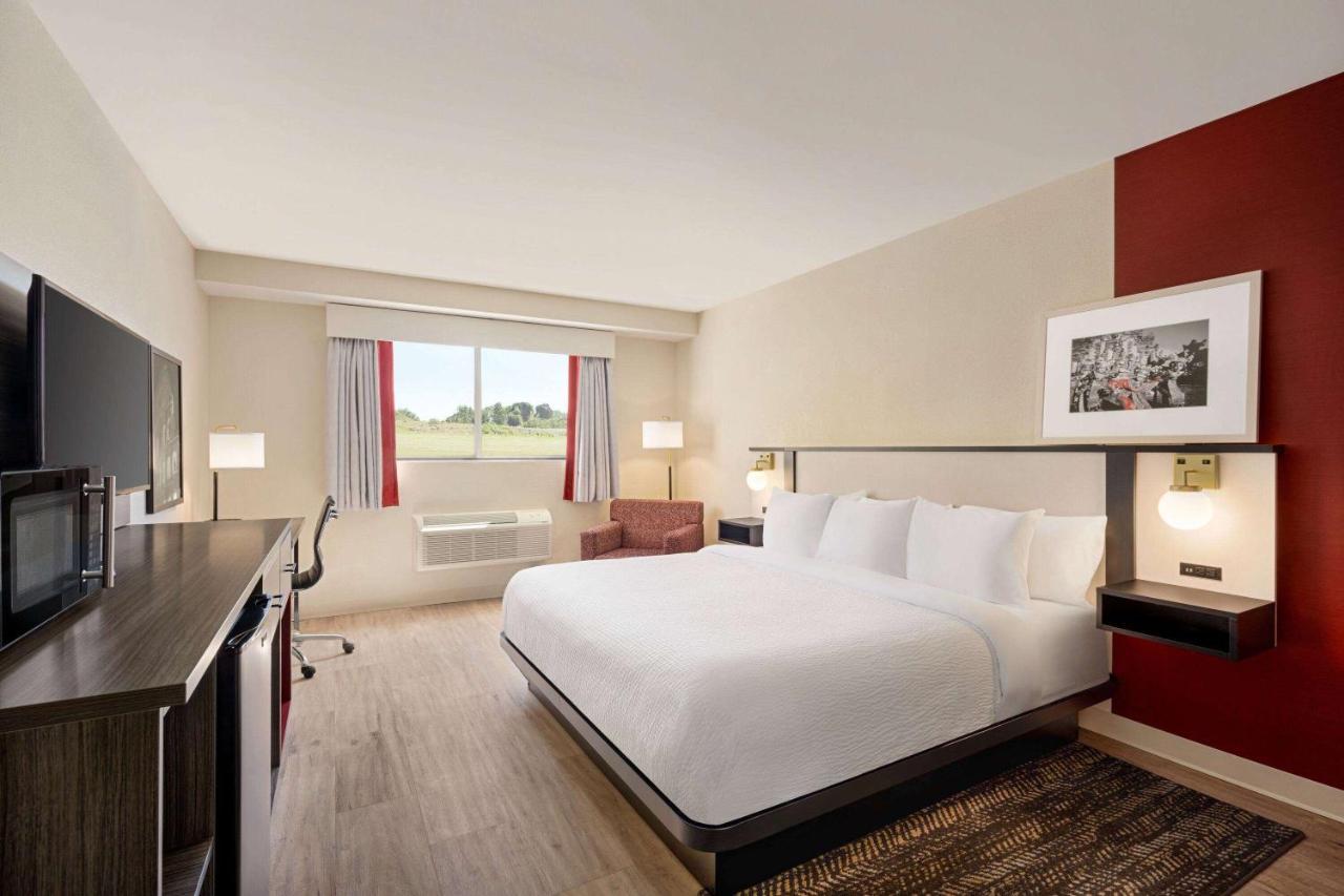 Ramada By Wyndham Allentown Bethlehem Exterior foto