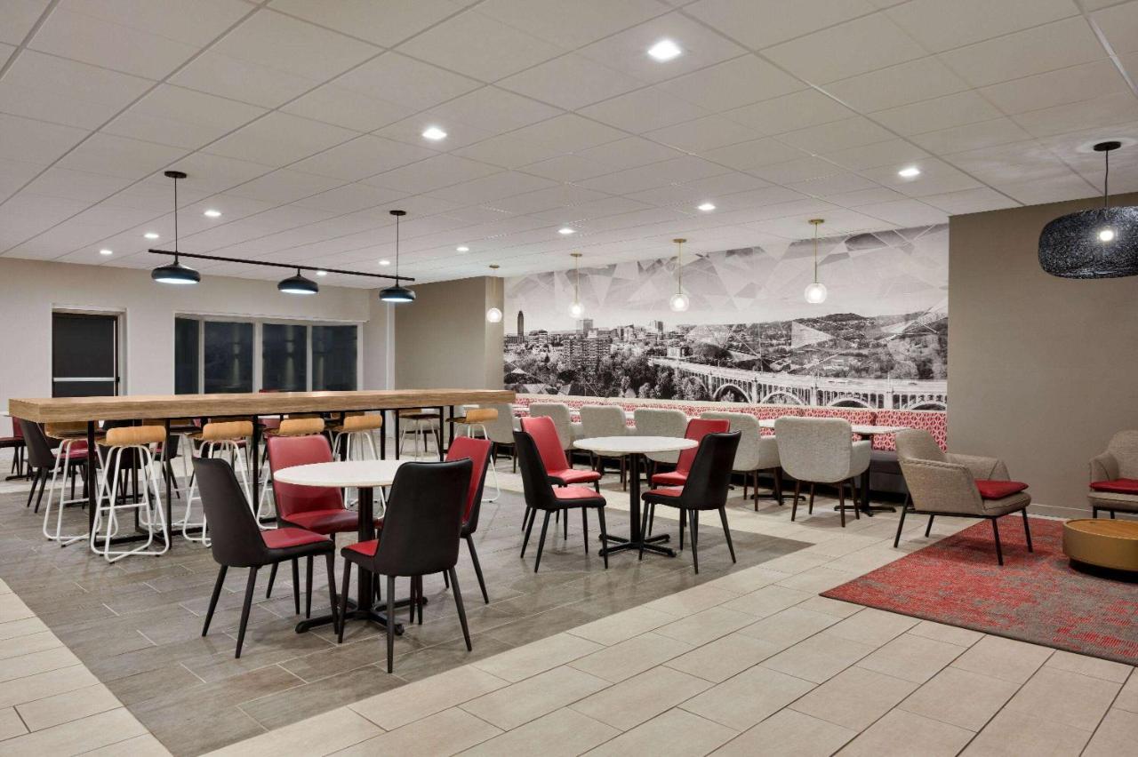 Ramada By Wyndham Allentown Bethlehem Exterior foto